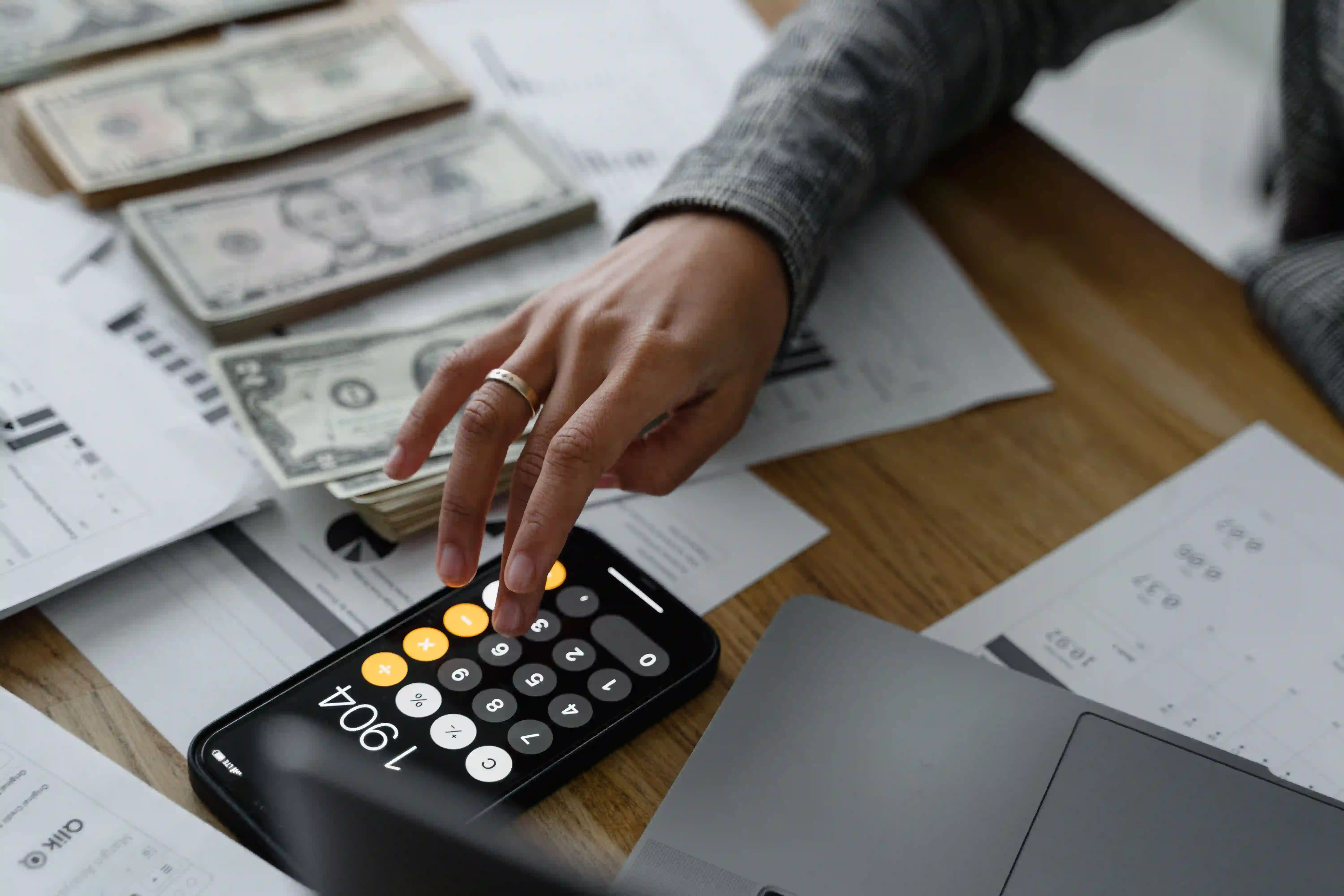 Cash flow budget planning on a laptop