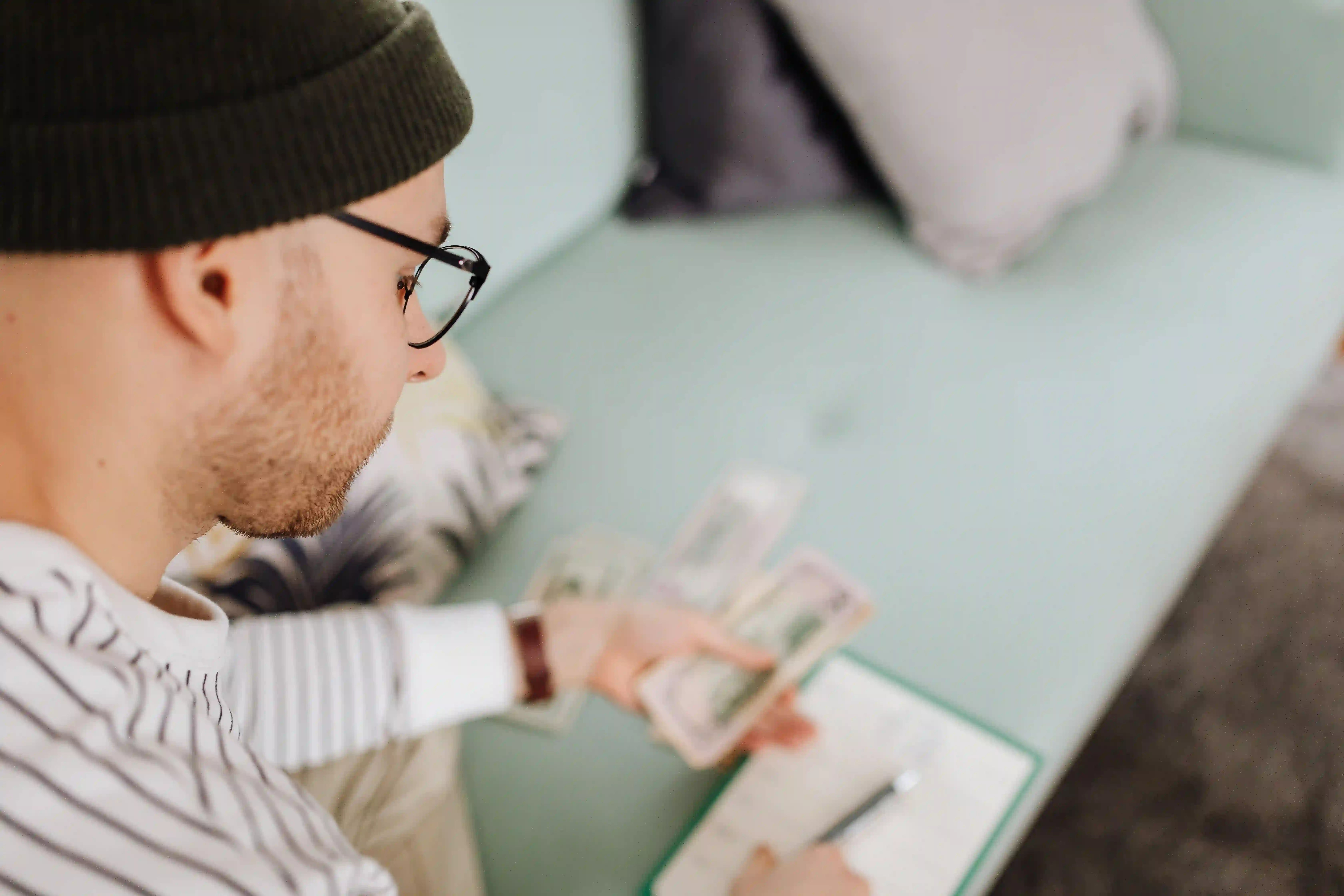 Ways to reduce monthly expenses